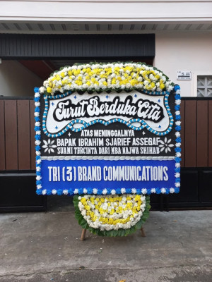 Papan Bunga Duka di Payung Sekaki